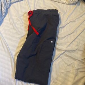 Figs yola skinny scrub pant